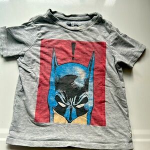 Cute Gap Kids size XS 4-5 Batman Tee